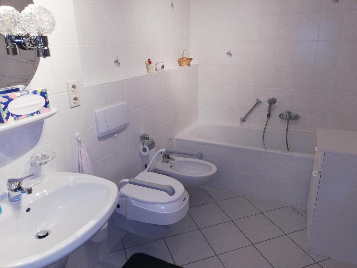 Ferienwohnung Eifelgold Esch Esch  ภายนอก รูปภาพ